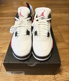 Nike Air Jordan 4 Retro Red Cementのサムネイル