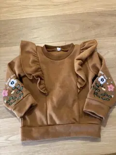 フリル付きブラウントレーナー　95