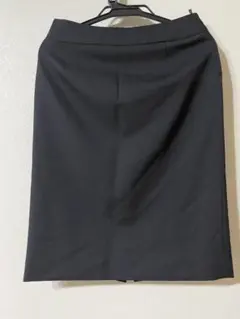 リクルートスーツ　黒タイトスカート
