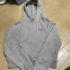 【美品】Stussy グレー パーカー Sサイズのサムネイル