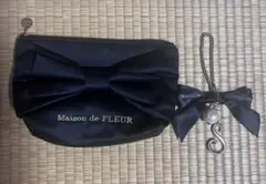 Maison de FLEUR サテンリボンポーチ ＆ イニシャルチャーム Sのサムネイル