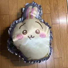 ちいかわ ギンガム ぬいぐるみ フリルクッション うさぎ タグ付き