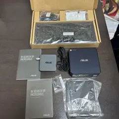 au G'zOne W62CA 携帯電話 付属品セット - メルカリ
