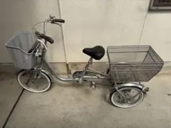 ブリヂストン　三輪車　引き取り限定！のサムネイル
