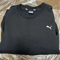 PUMA ブラック トレーナー　裏起毛