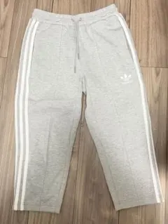 Adidas Relax crop 9分丈 ショートパンツ