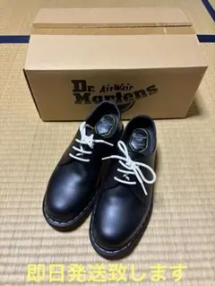 Dr. Martens 1461 ホワイトステッチ 3 ホール シューズ