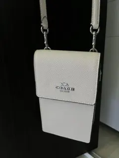【coach】スマホショルダーバッグ