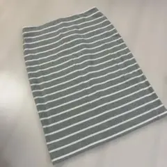 UNIQLO ユニクロ　ペンシルボーダー　スカート　グレーのサムネイル