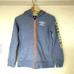 【umbro】スウェット　パーカー