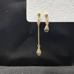 ハンドメイド イヤリング 雫モチーフ