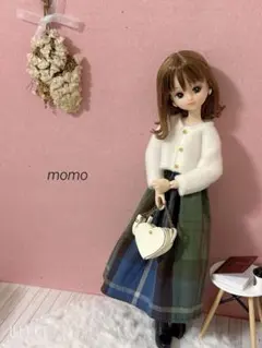 22cmドール服 ふわふわ前開きトップス×チェック柄スカート♡コーデ2点セット