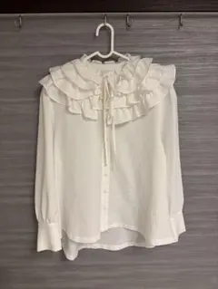 新品未使用⭐︎Bibiy フリルブラウス　bibiyトップス Bibiy フリルブラウス