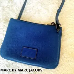 美品　マークバイマークジェイコブス　レザーショルダーバッグ 斜めがけ　ネイビー