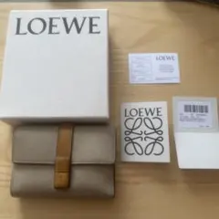 LOEWE 三つ折り財布 アナグラム パンチング ベージュ C500TR2X01
