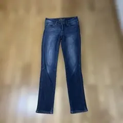 Item thumbnail for item e995f091-89b3-4880-a535-e8cd122a936b