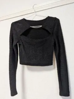黒 長袖 クロップド丈 ニット