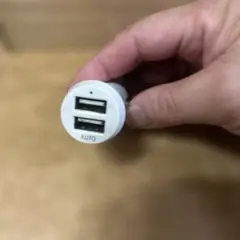 車載用 USB シガーソケット充電器 本体