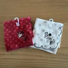 ★新品未使用★ディズニーストア ミニーマウス　ドットタオルハンカチ２枚セット