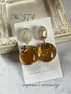 No.574 ハンドメイドイヤリングピアス 大ぶり グレーカボション ブラウン