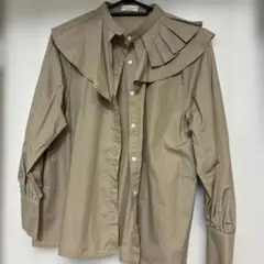 アシンメトリー襟ブラウス　ブラウン