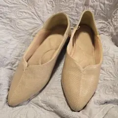 フラットシューズ ベージュ