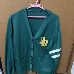 グリーン　カーディガン