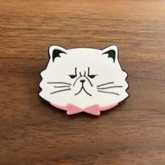 不機嫌な猫 ピンバッジ