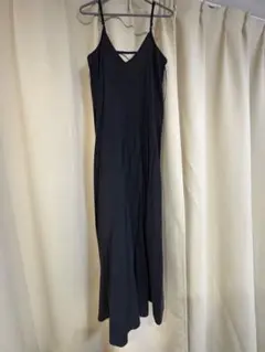 zara ブラック キャミワンピース Vネック 新品未使用