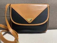 YSL イヴサンローラン　ショルダーバッグ