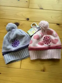 ピンクと紫のニット帽2個セット