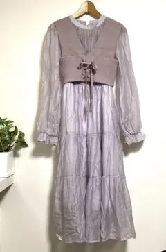 春物ワンピース　ビスチェつきシフォンワンピース