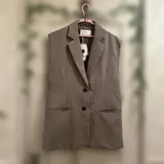 【新品】Chico グレー ジュバックデザインジャケットジレFREEサイズ