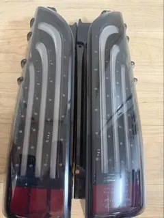 ハイエースLEDテールランプのサムネイル