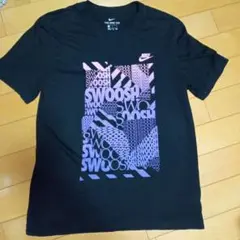 NIKE　タイポグラフィーTシャツ　Ｌ　グラフィック　ロゴ　ナイキ