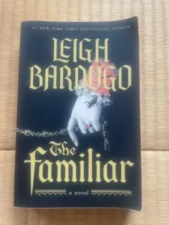 The Familiar Leigh Bardugo 洋書