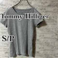 【美品】TommyHilfiger Tシャツ グレー 灰色 ワンポイントロゴ
