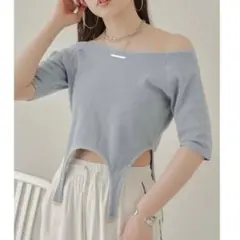 【Chico】オフショルピグメントガーターT カットソー チコ ブルーのサムネイル