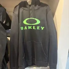 OAKLEY フード付きパーカー　ブラックのサムネイル
