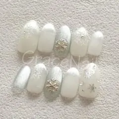 No.2103 現品販売！ネイルチップ　ホワイト/雪/マグネット