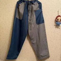 エムエンドキョウコ刺繍ポケット ダークブルー カジュアルパンツ　本日再値引き❣️ エムエンドキョウコ刺繍ポケット ダークブルー カジュアルパンツ 本日