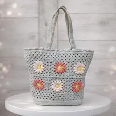 デイジースクエアのトートバッグ❁手編み❁グレーピンク❁グラニーフラワー花モチーフ