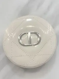 スキン フォーエヴァー クチュールイルミナイザー　02 PINK GLOW