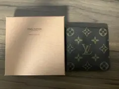 LOUIS VUITTON モノグラム 二つ折り財布のサムネイル