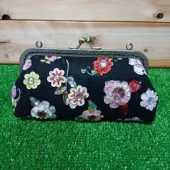 ロラライハリスハンドメイド❣️めがねケ－ス❣️☘️❣️スパンコールビーズ刺繍