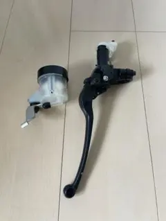 YZF-R9 純正 ブレンボ マスターシリンダー MT-09(2024～)共通 YZF-R9 純正 ブレンボ マスターシリンダー MT-09(2024～)共通 - メルカリ
