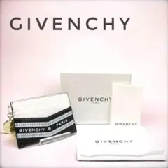 GIVENCHY 二つ折り財布 パイソン柄 - メルカリ