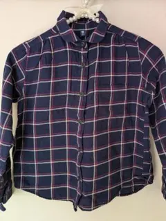 130cm　ユニクロ 長袖シャツ