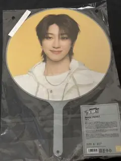 SEVENTEEN ミンハオ FOLLOW AGAIN うちわ プレフォト 新品未開封 SEVENTEEN FOLLOW AGAIN うちわ ミンハオ - メルカリ