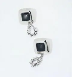 TOGA TOO Stone Beads Pierced Earringsのサムネイル